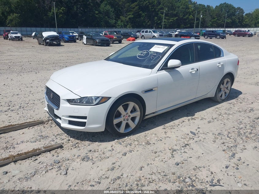Vin: sajad4bg3ha971141, lot: 45980907, jaguar xe 25t premium 20172
