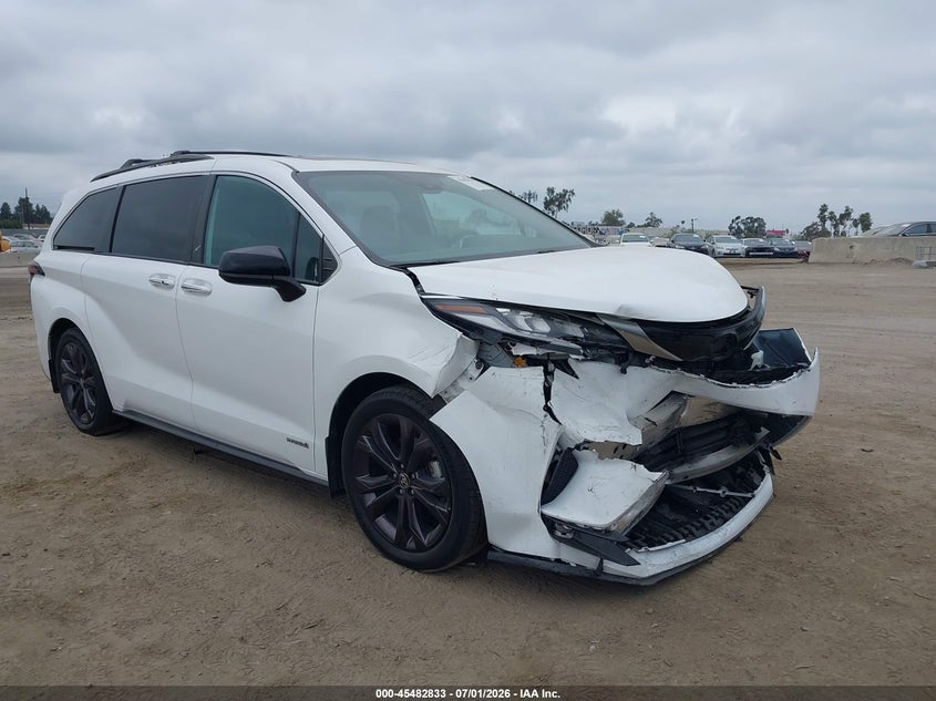 2021 Toyota Sienna Xse