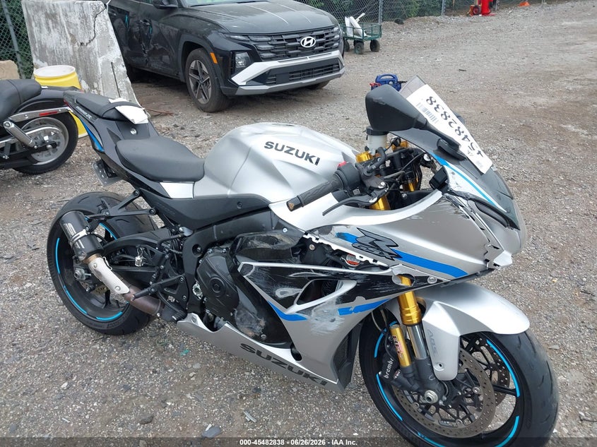 2025 Suzuki Gsx-R1000 R VIN: JS1DM11H1S7100032 Lot: 45482838