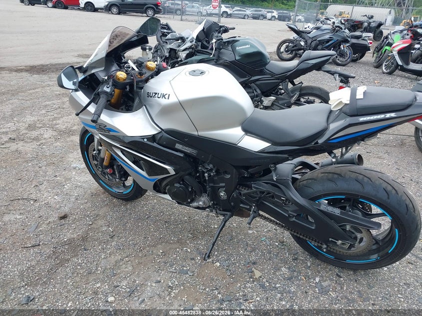 2025 Suzuki Gsx-R1000 R VIN: JS1DM11H1S7100032 Lot: 45482838