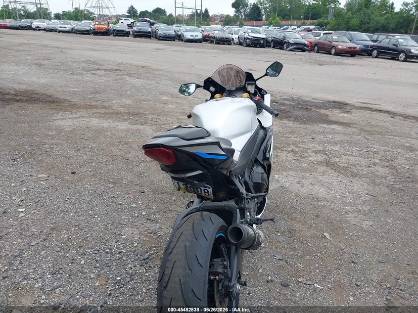 2025 Suzuki Gsx-R1000 R VIN: JS1DM11H1S7100032 Lot: 45482838