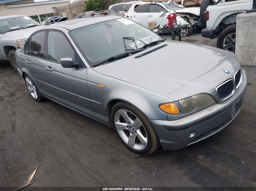 2005 BMW 325I — zdjęcie z aukcji