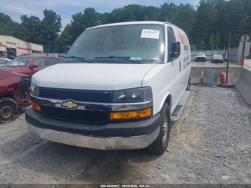 1GCWGAFGXJ1906197 2018 Chevrolet Express 2500 Work Van photo 1