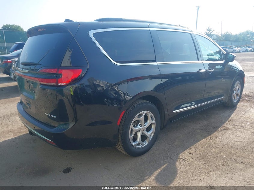 2023 CHRYSLER PACIFICA auction photo 4