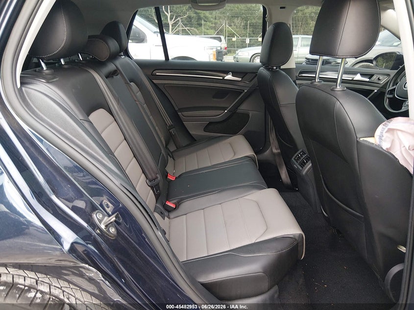 2017 Volkswagen Golf Tsi S 4-Door/Tsi Se 4-Door/Tsi Sel 4-Door/Tsi Wolfsburg Edition 4-Door VIN: 3VW217AUXHM020021 Lot: 45482953