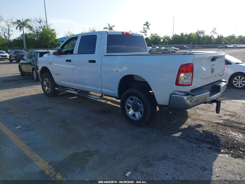 Vin: 3c6ur5cl7lg251860, lot: 45981145, ram 2500 tradesman  4x4 6'4 box 20203