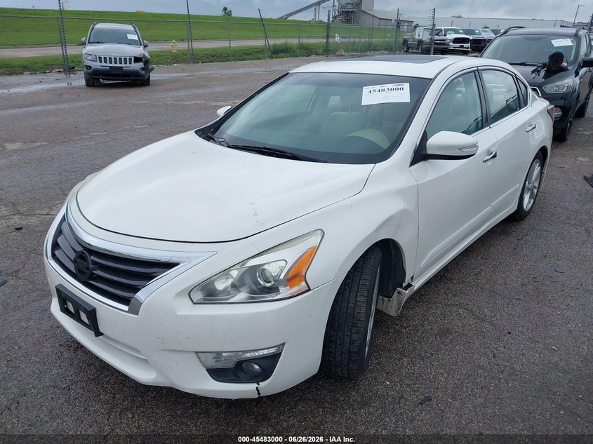 2015 NISSAN ALTIMA auction photo 2