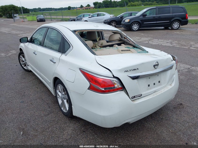 2015 NISSAN ALTIMA auction photo 3