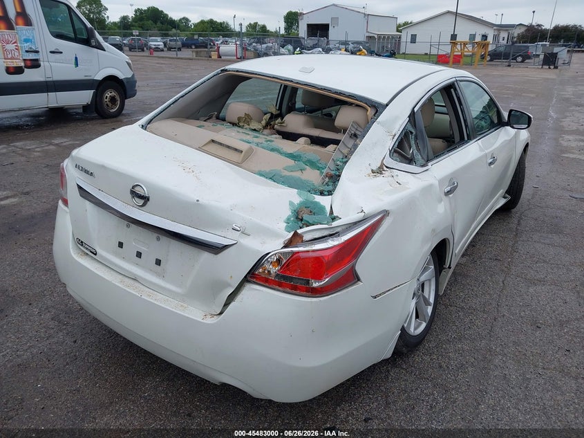 2015 NISSAN ALTIMA auction photo 4