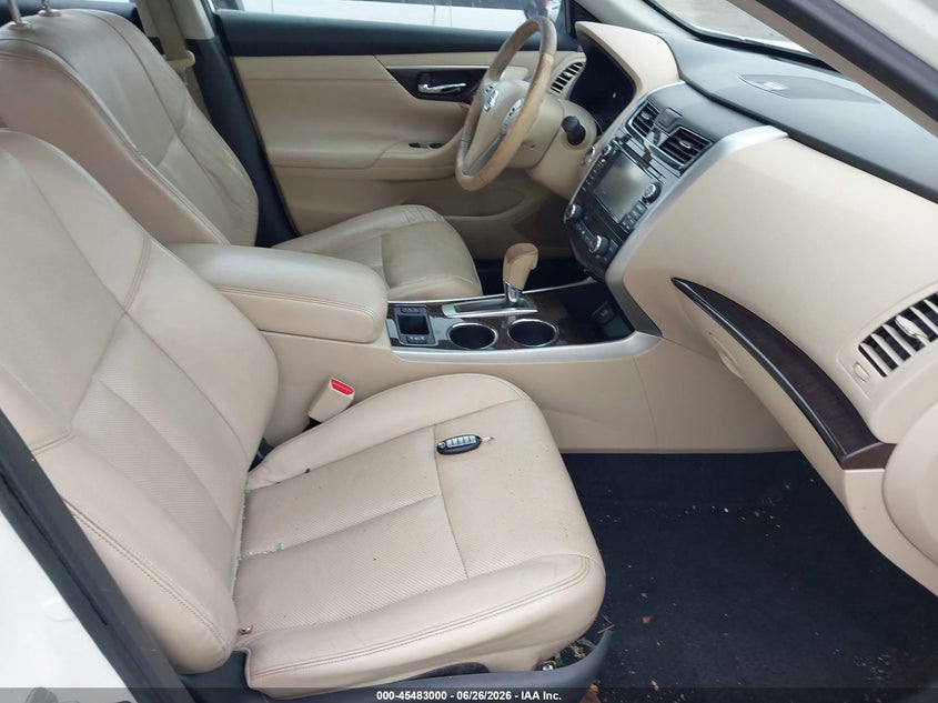 2015 NISSAN ALTIMA auction photo 5