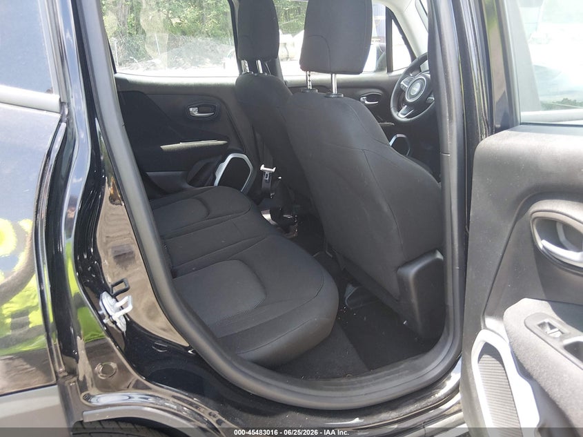 2018 JEEP RENEGADE auction photo 8