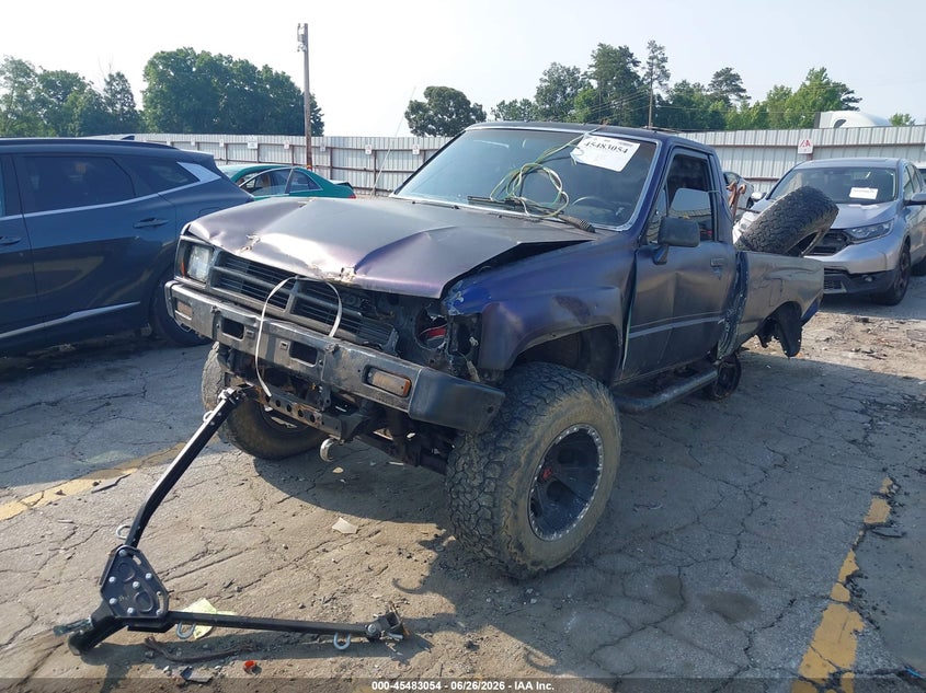 1987 Toyota Pickup Rn63 Std, Rear, IAAI, VIN JT4RN63R9H0133163 — photo 2
