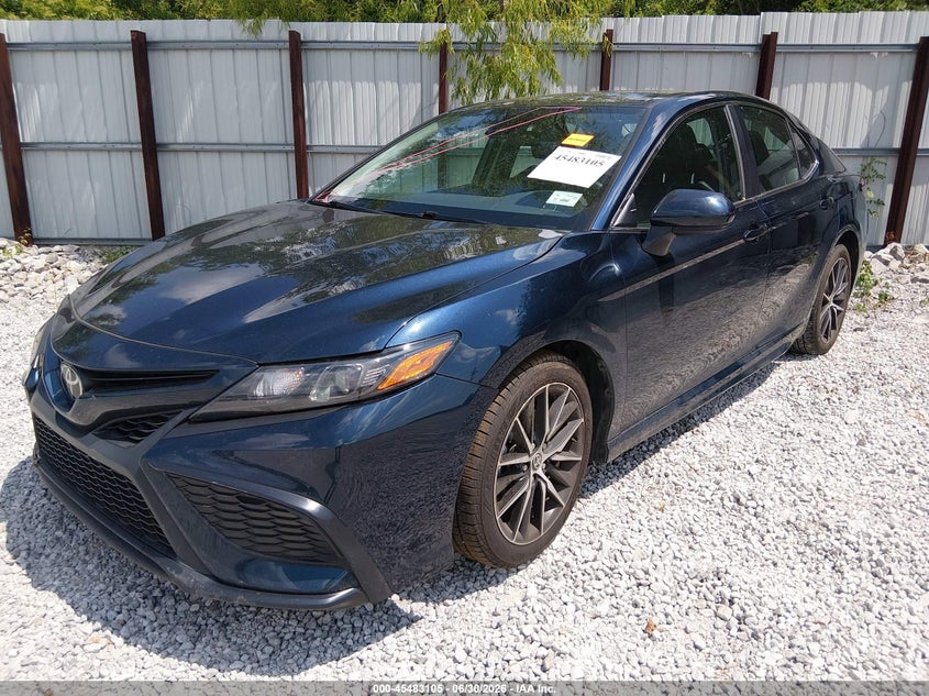 2021 TOYOTA CAMRY auction photo 2
