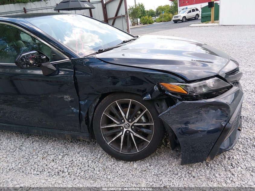 2021 TOYOTA CAMRY auction photo 6