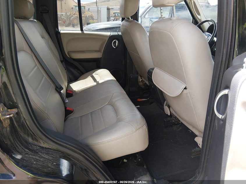 2003 JEEP LIBERTY auction photo 8
