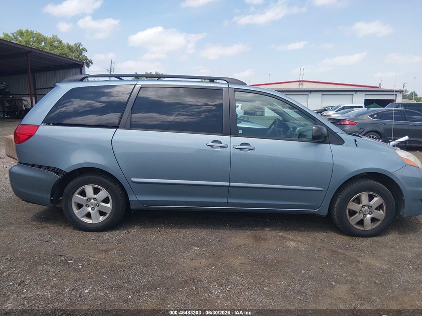 AtlanticExpress - Toyota Sienna