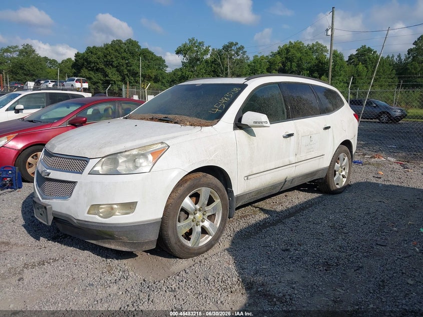 2009 Chevrolet Traverse, Normal Wear & Tear, IAAI, VIN 1GNER33D09S125200 — photo 2