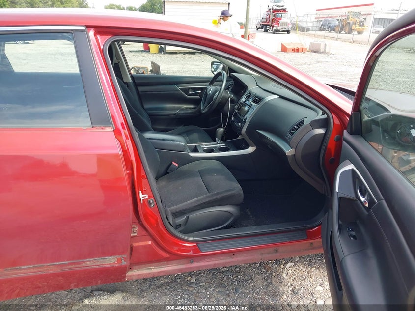 2015 NISSAN ALTIMA auction photo 5