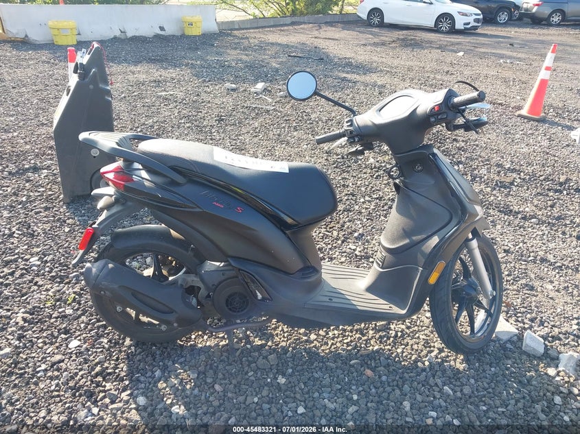 2022 Piaggio Liberty 150/150 S/150 Baci Perugina VIN: ZAPM898G1N7003471 Lot: 45483321