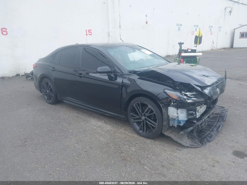 2025 TOYOTA CAMRY auction photo 1