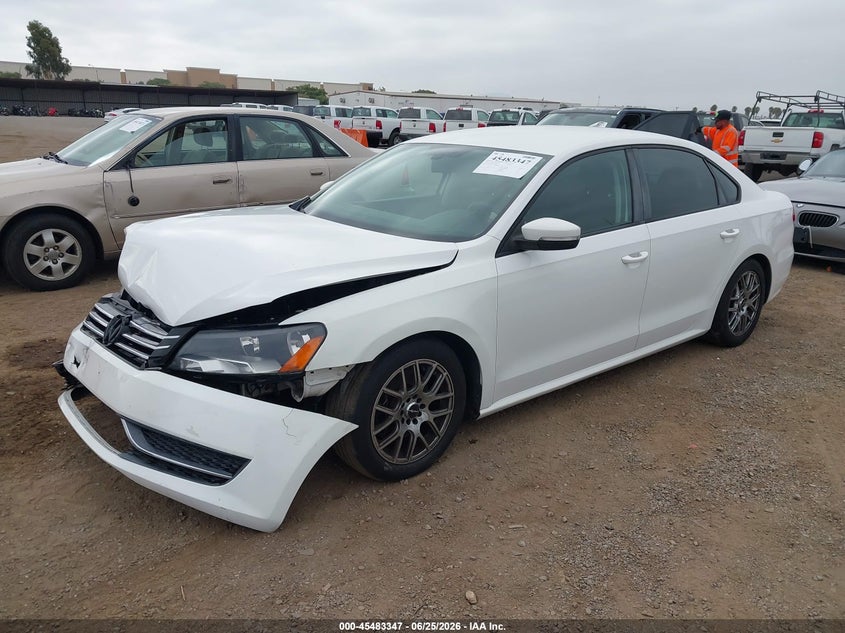 2012 Volkswagen Passat 2.5l S 1VWAP7A33CC103835 photo 1