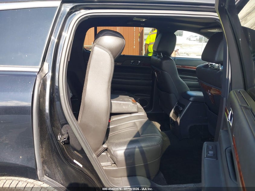 2018 LINCOLN MKT auction photo 8