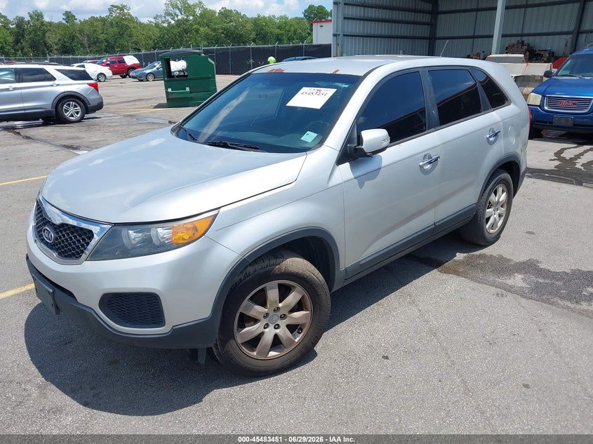 Vin: 5xykt3a1xdg312772, lot: 45981626, kia sorento lx 20132