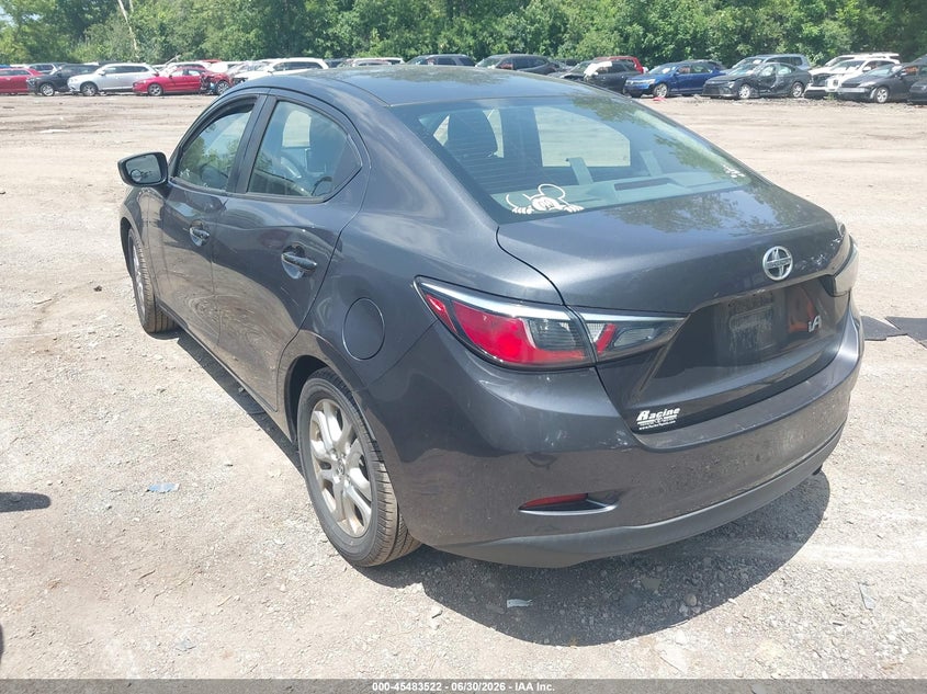 Vin: 3mydlbzv2gy111847, lot: 45981696, scion ia 20163