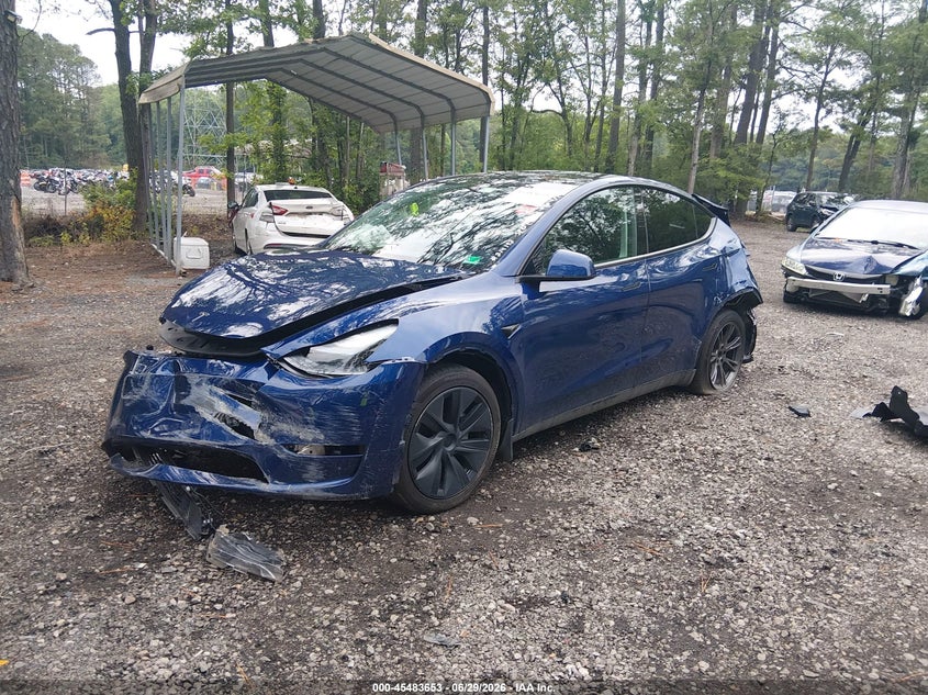 2024 Tesla Model Y, Front & Rear, IAAI, VIN 7SAYGAEE2RF183282 — photo 2