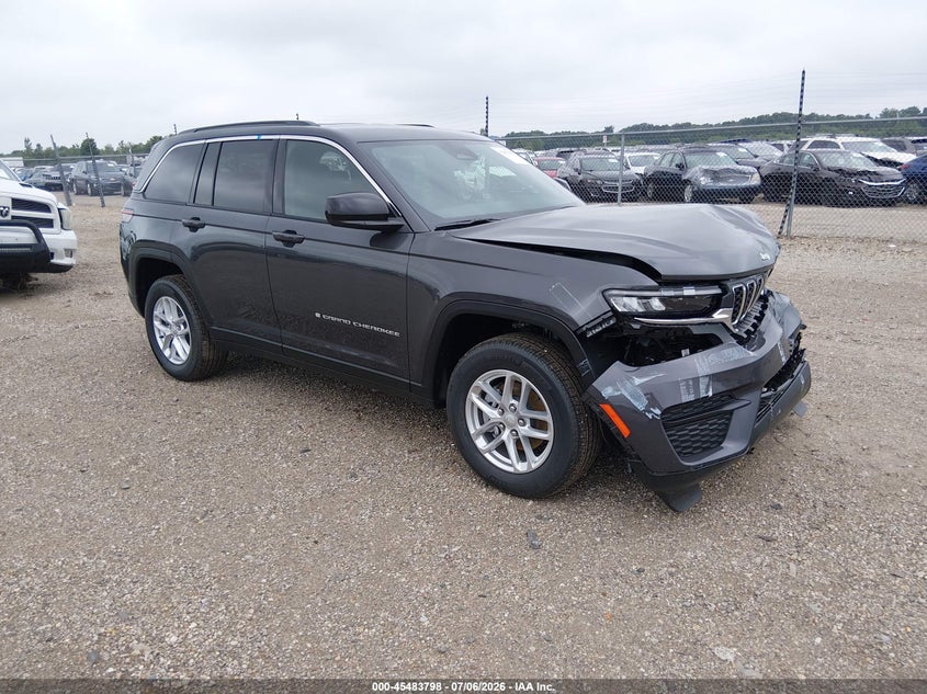 Vin: 1c4rjhag8tc274614, lot: 45981973, jeep grand cherokee laredo 4x4 2026 img_1