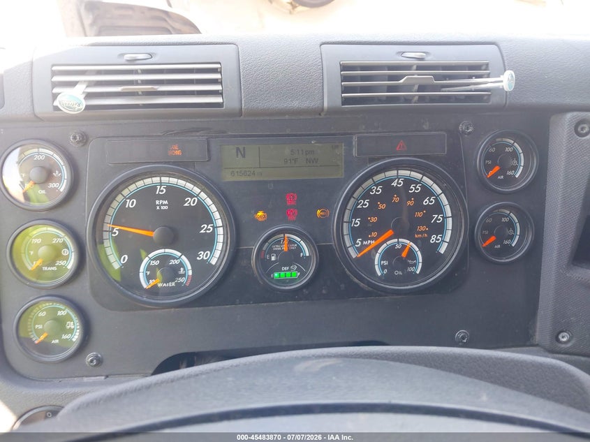 2016 FREIGHTLINER CASCADIA 113 auction photo 6