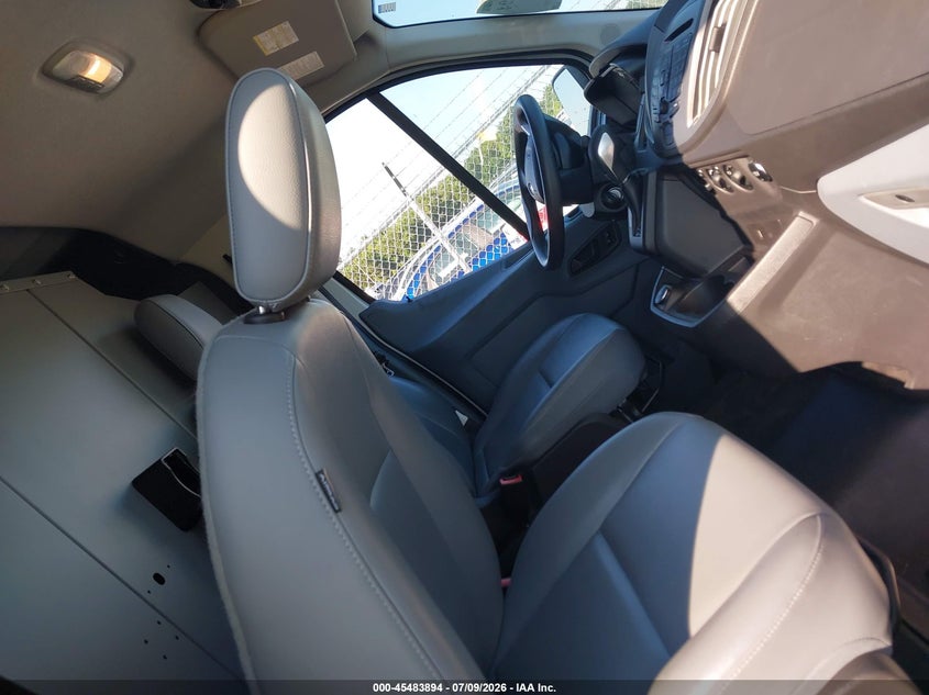 2019 FORD TRANSIT-150 auction photo 5