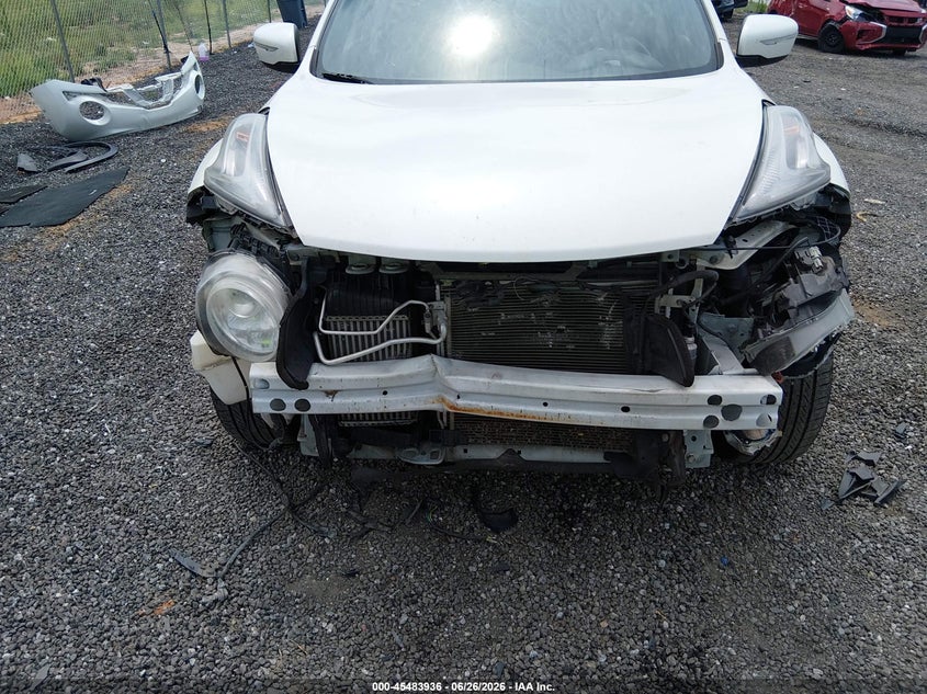 2015 Nissan Juke S VIN: JN8AF5MR5FT513720 Lot: 45483936