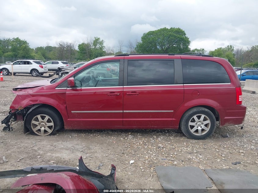 2010 CHRYSLER TOWN & COUNTRY VAN 3.8L V-6 197HP