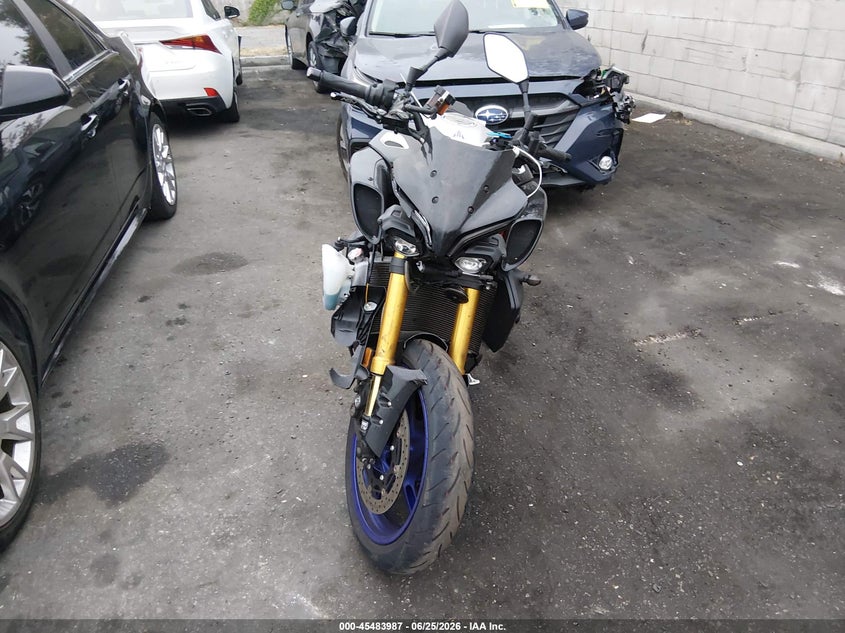 2025 YAMAHA MTN1000 auction photo 5