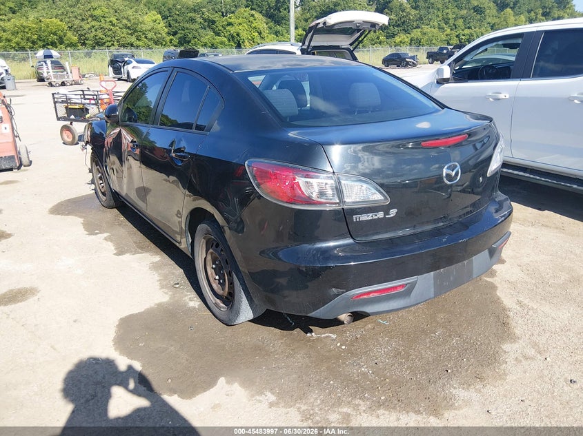 Vin: jm1bl1ug6b1381394, lot: 45982172, mazda mazda3 i sport 20113