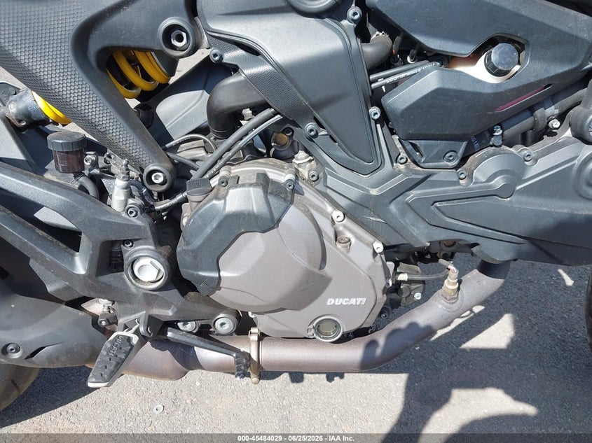 2022 Ducati Monster VIN: ZDMMAMDT2NB006313 Lot: 45484029
