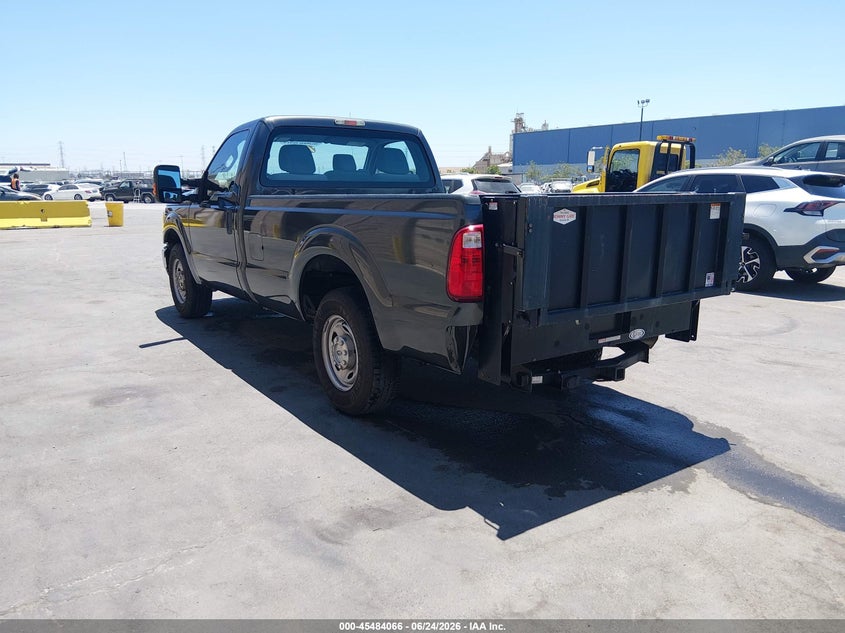 2016 FORD F-350 auction photo 3