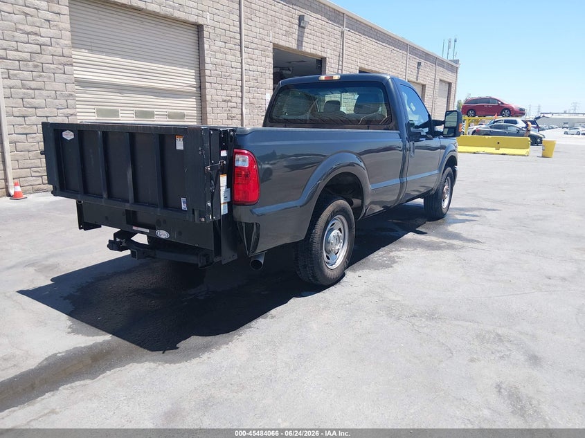 2016 FORD F-350 auction photo 4