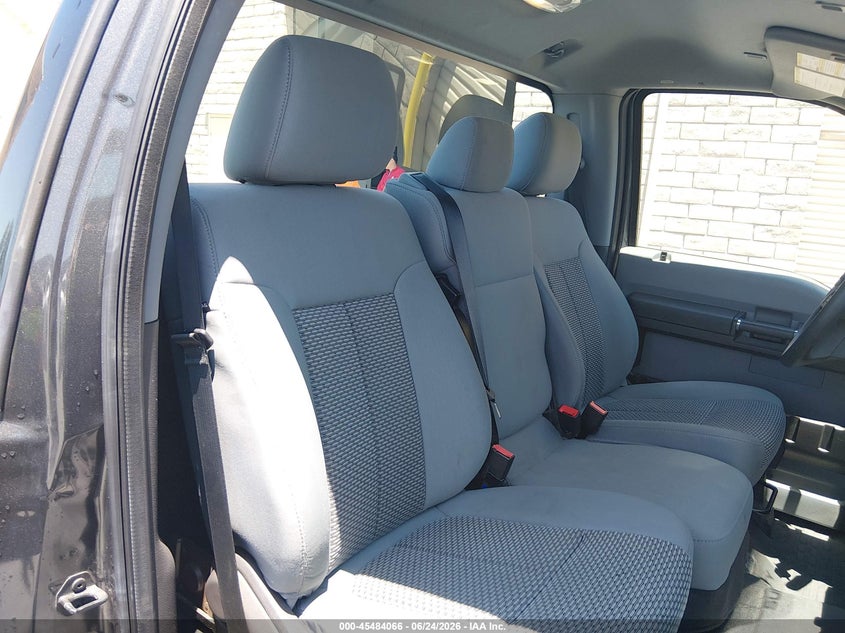 2016 FORD F-350 auction photo 8