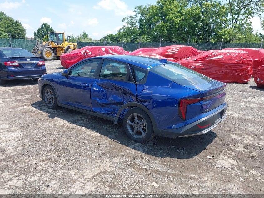 Vin: 3kpft4de9se103653, lot: 45982289, kia k4 lxs 20253