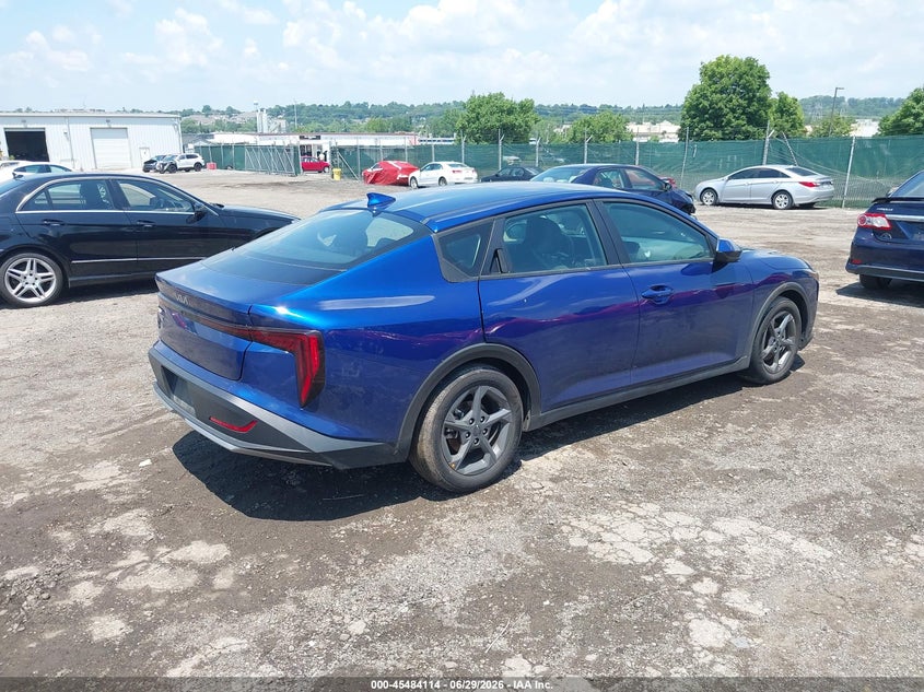 Vin: 3kpft4de9se103653, lot: 45982289, kia k4 lxs 20254