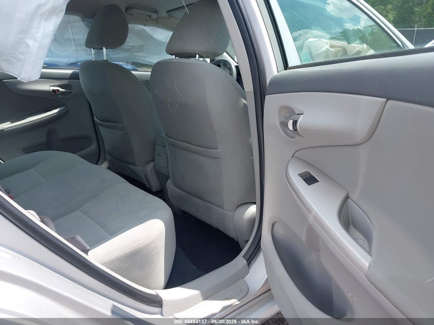 2010 TOYOTA COROLLA auction photo 8