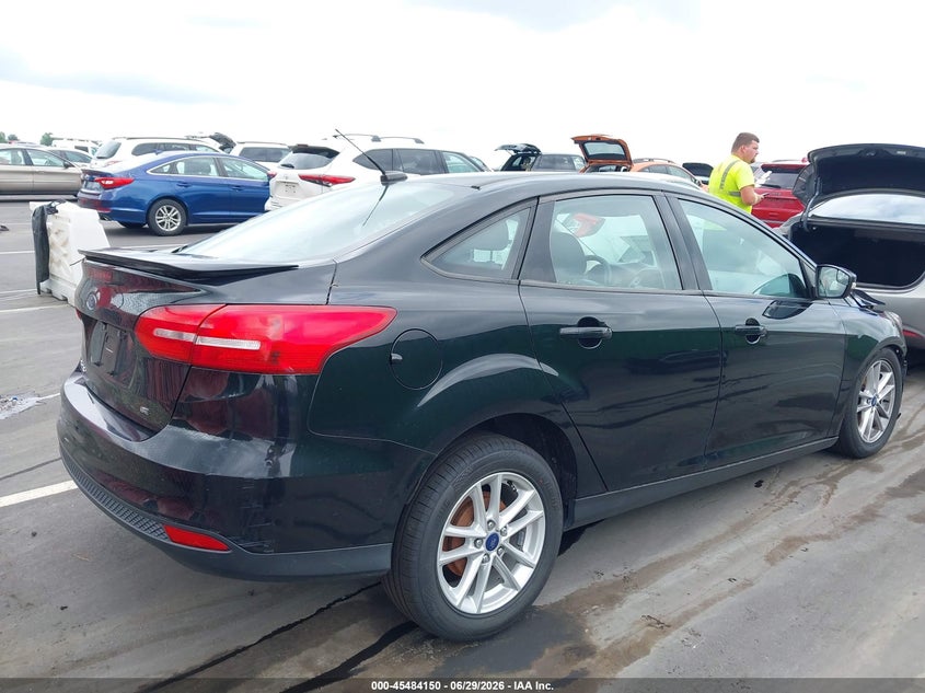 2016 FORD FOCUS auction photo 4
