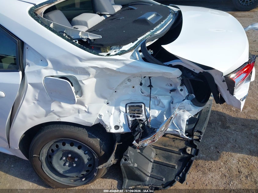 2024 TOYOTA COROLLA auction photo 6
