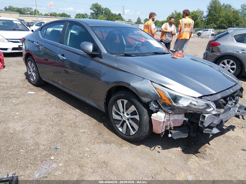 2020 Nissan Altima