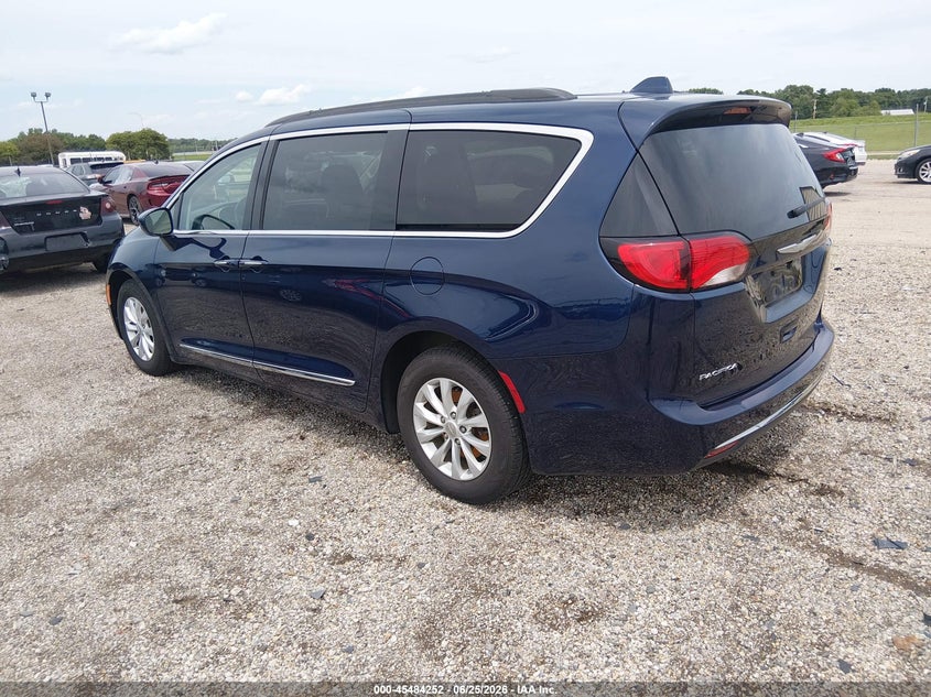 Vin: 2c4rc1bg5hr608113, lot: 45982427, chrysler pacifica touring-l 20173
