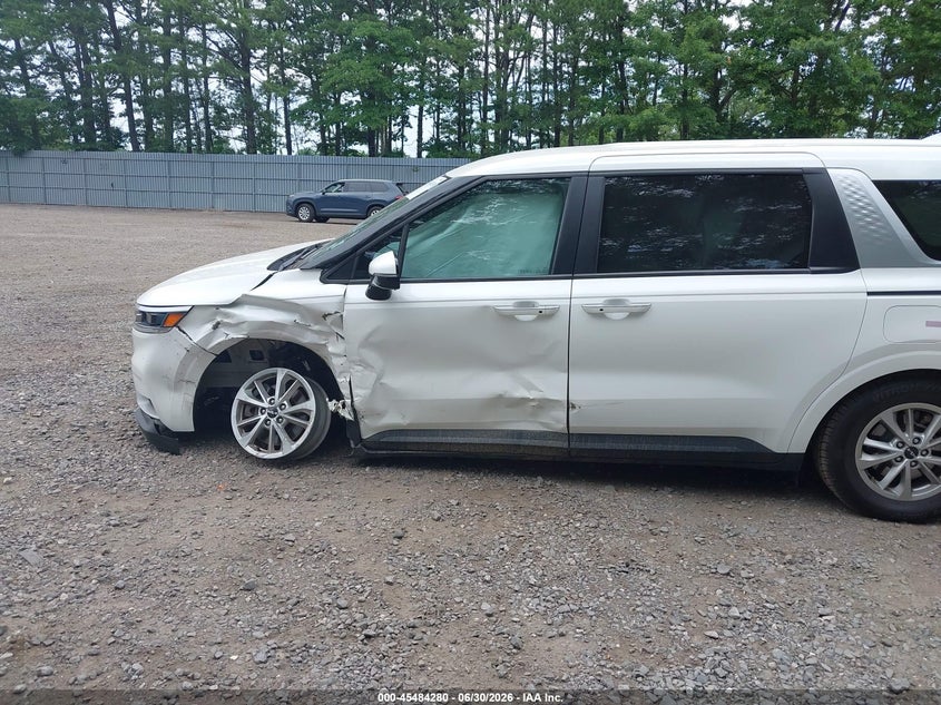 2024 Kia Carnival Mpv Lx Seat Package VIN: KNDNB4H36R6329799 Lot: 45484280
