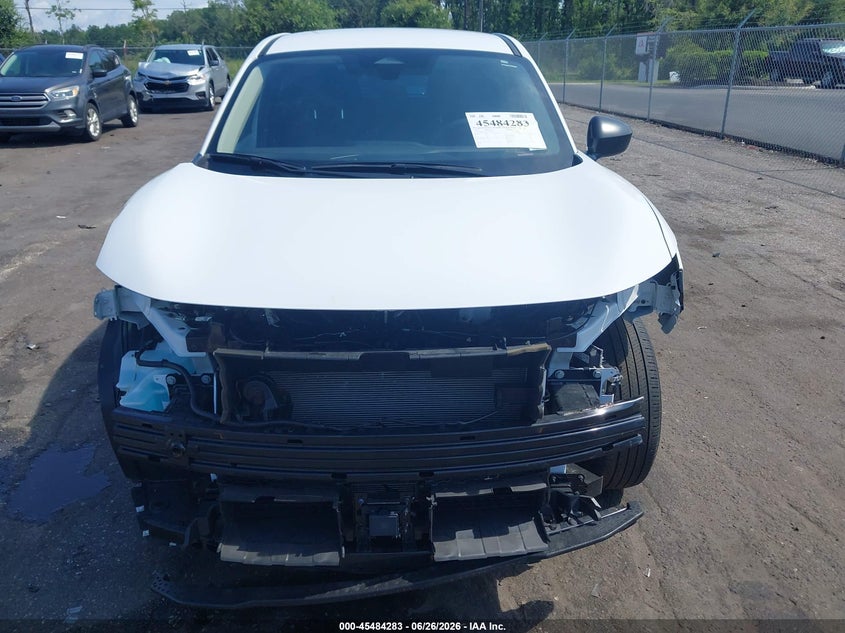 2025 NISSAN KICKS auction photo 6