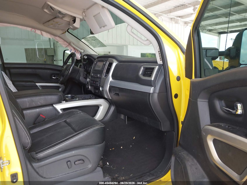2017 NISSAN TITAN XD auction photo 5